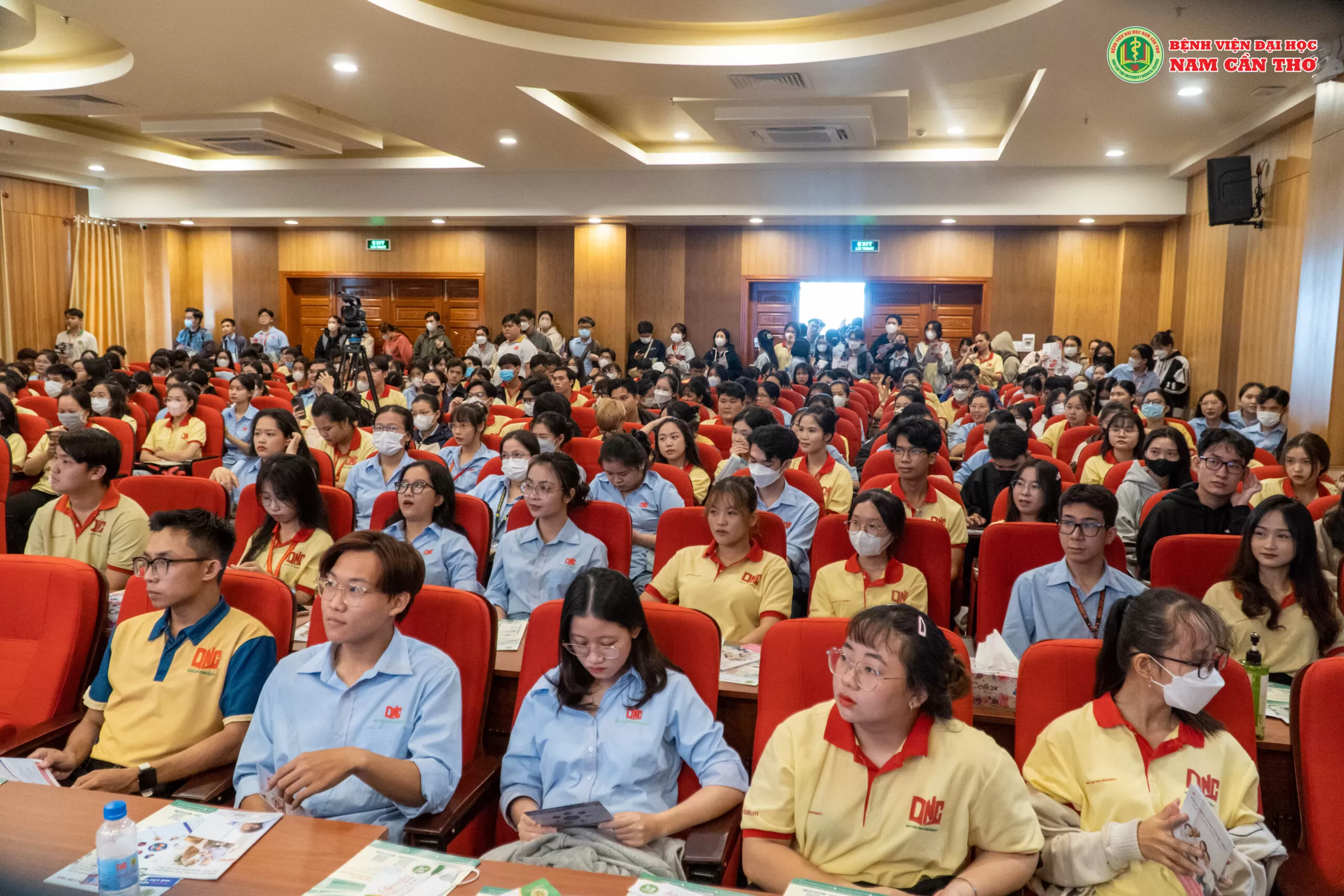 BỆNH VIỆN ĐẠI HỌC NAM CẦN THƠ VÀ TRƯỜNG ĐẠI HỌC NAM CẦN THƠ TỔ CHỨC TALKSHOW: "TẦM SOÁT VÀ PHÒNG NGỪA CÁC BỆNH CÓ THỂ PHÒNG NGỪA THÔNG QUA TIÊM CHỦNG".