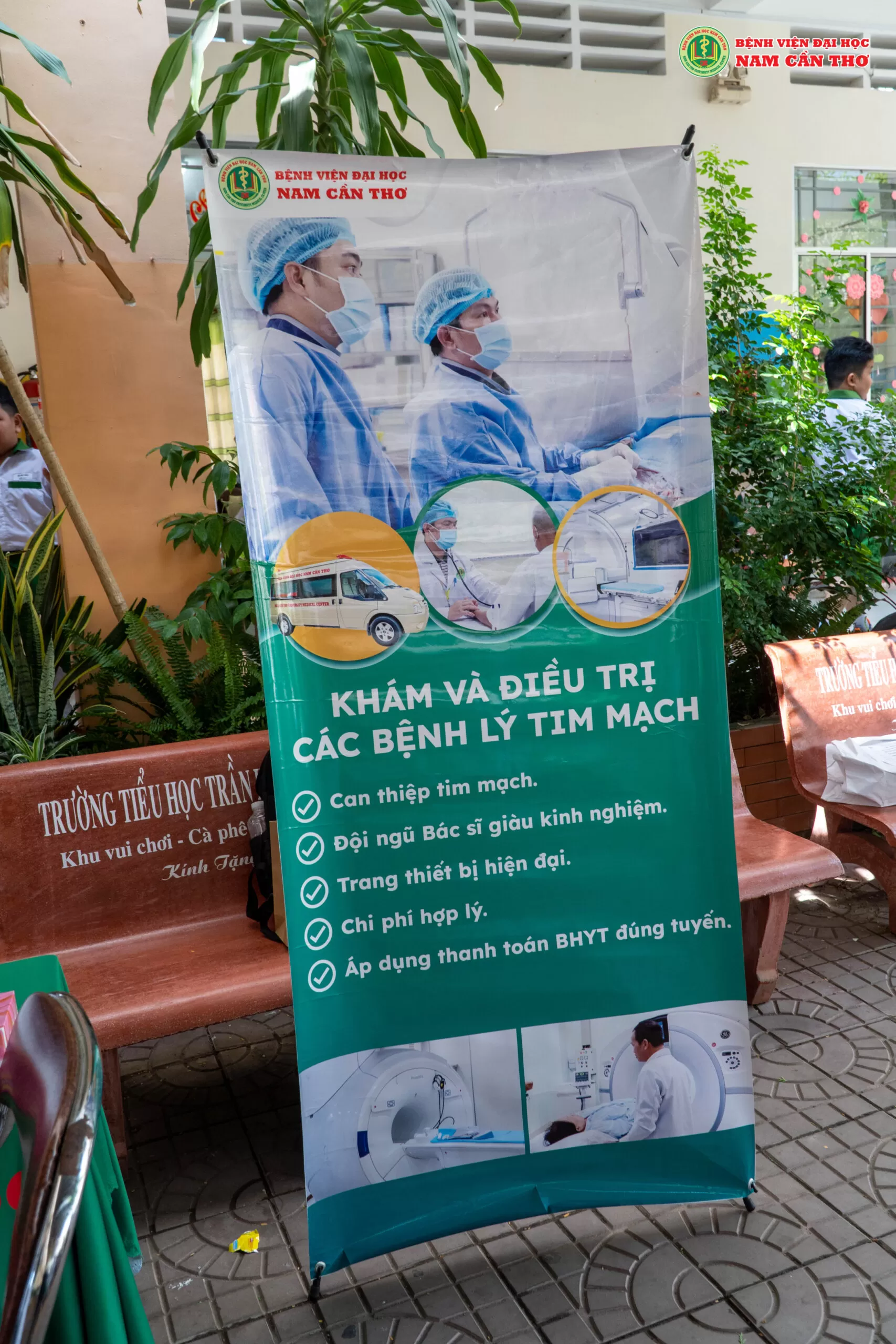 BỆNH VIỆN ĐẠI HỌC NAM CẦN THƠ KHÁM SỨC KHỎE HỌC SINH TRƯỜNG TIỂU HỌC TRẦN HOÀNG NA