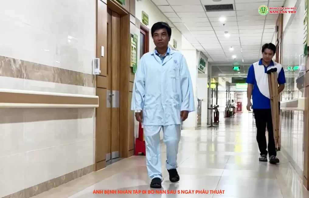 PHẪU THUẬT THAY KHỚP GỐI BÁN PHẦN – BƯỚC TIỀN VƯỢT BẬT CHO CUỘC SỐNG KHÔNG ĐAU 3 PHẪU THUẬT THAY KHỚP GỐI THÀNH CÔNG TẠI BỆNH VIỆN ĐẠI HỌC NAM CẦN THƠ – BƯỚC TIỀN VƯỢT BẬC CHO CUỘC SỐNG KHÔNG ĐAU