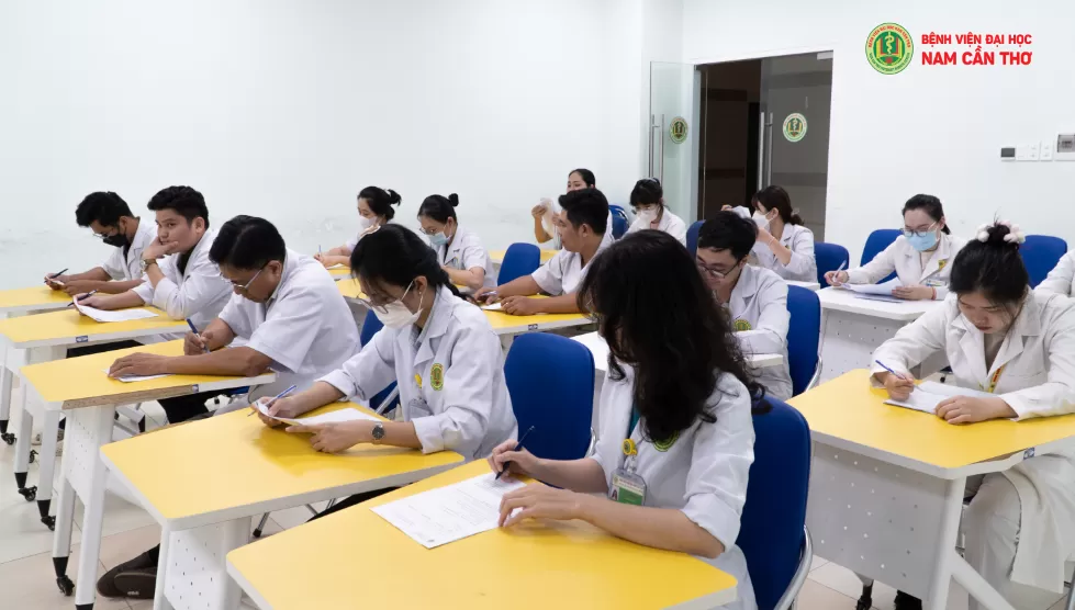 NÂNG CAO TAY NGHỀ NÂNG CHẤT DỊCH VỤ CHĂM SÓC SỨC KHỎE