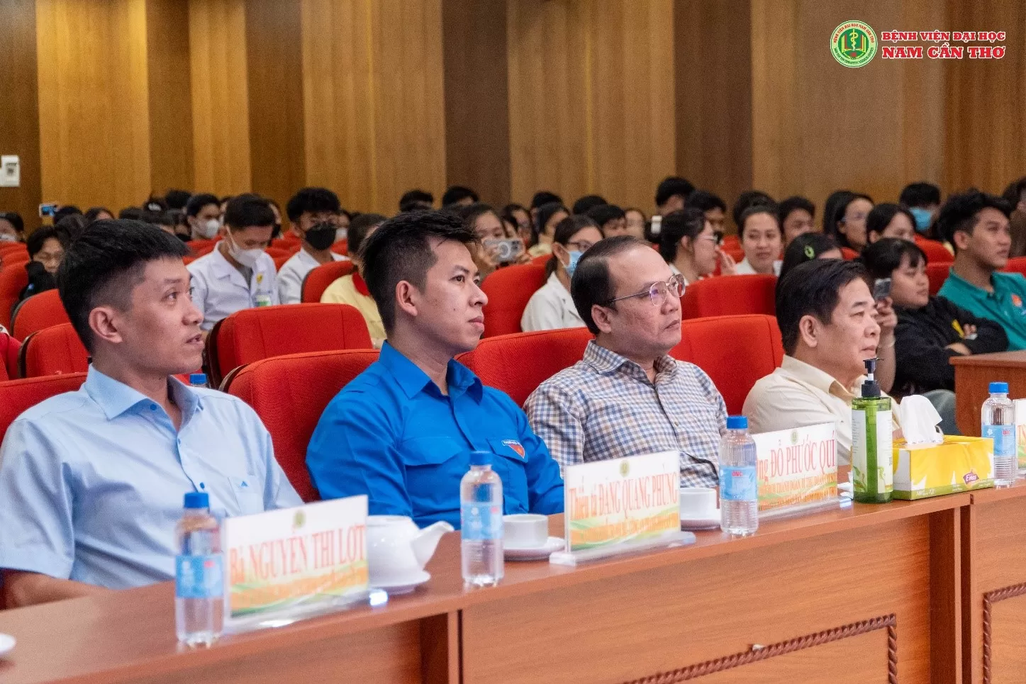 Ban Giám Khảo Cuộc thi “Tiếng Hát Mừng Xuân Ất Tỵ 2025”