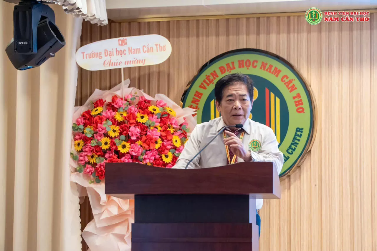 NHƯ MỘT LỜI TRI ÂN SÂU SẮC: Bệnh viện Đại học Nam Cần Thơ TRAO TẶNG 400 THẺ BHYT CHO BÀ CON QUẬN CÁI RĂNG