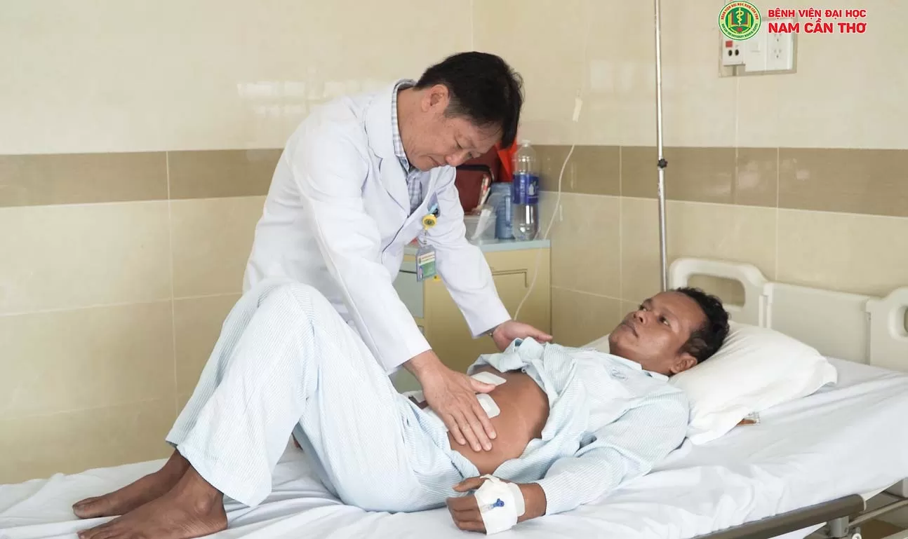 THÀNH CÔNG TRONG ĐIỀU TRỊ BỆNH LÝ UNG THƯ ĐẠI TRÀNG TẠI BỆNH VIỆN ĐẠI HỌC NAM CẦN THƠ