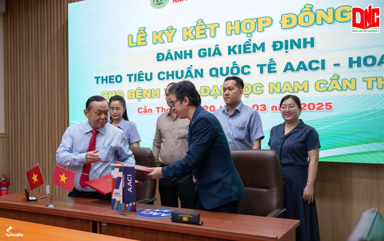 LỄ KÝ KẾT HỢP TÁC ĐÁNH GIÁ KIỂM ĐỊNH THEO TIÊU CHUẨN QUỐC TẾ AACI