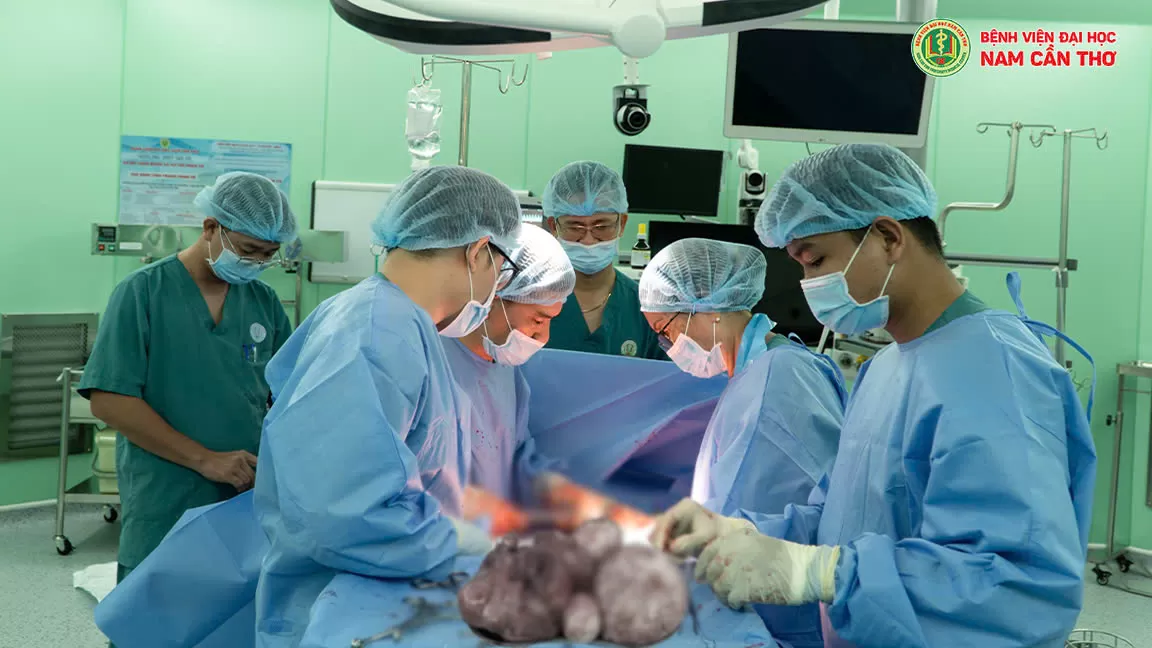 CẦN KHÁM PHỤ KHOA ĐỊNH KỲ - NHẰM PHÁT HIỆN SỚM KHỐI U PHỤ KHOA TRÁNH BIẾN CHỨNG NGUY HIỂM