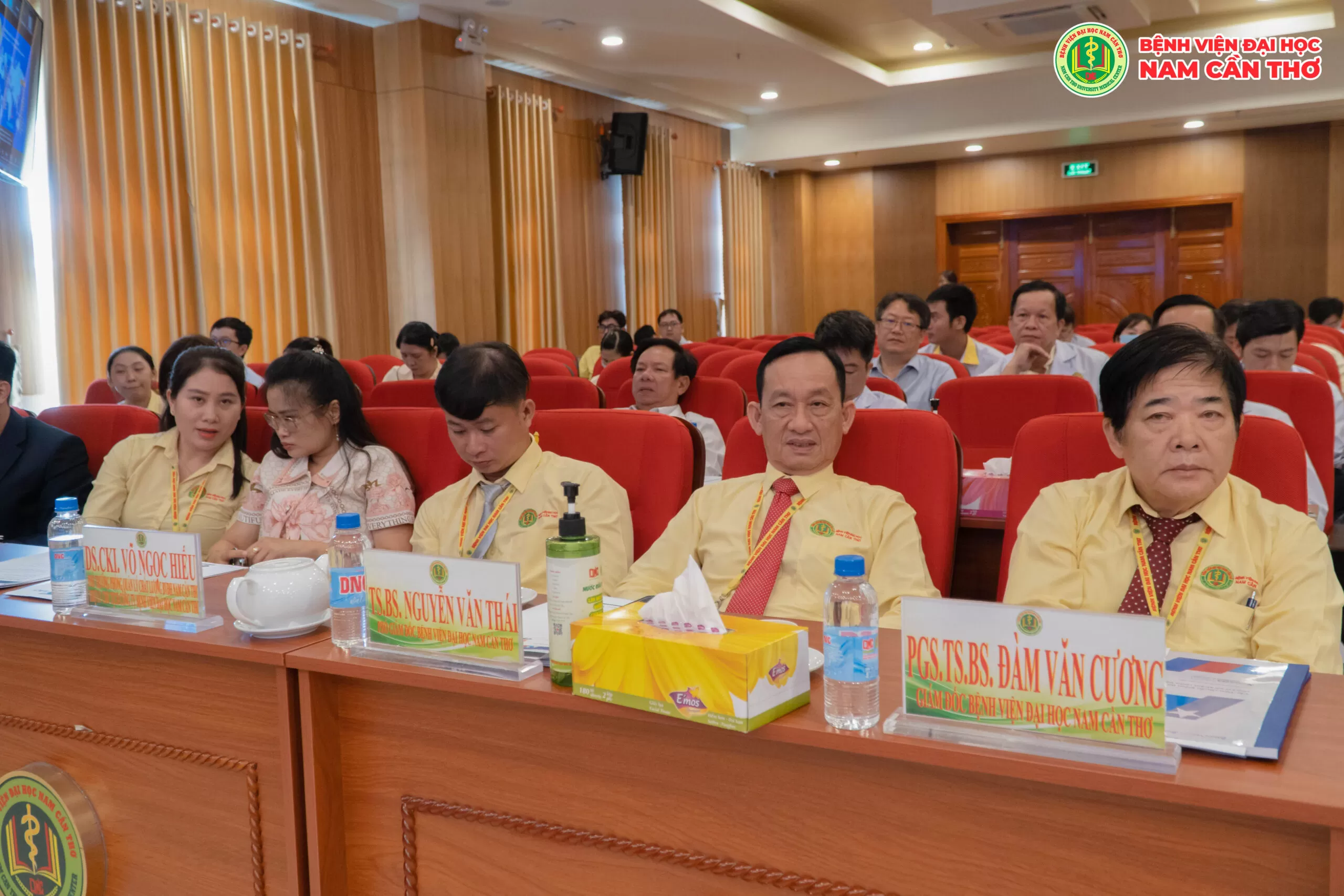 ĐOÀN KIỂM ĐỊNH QUỐC TẾ AACI HOA KỲ - TẬP HUẤN, ĐÀO TẠO NÂNG CAO CHẤT LƯỢNG Y TẾ TẠI BỆNH VIỆN ĐẠI HỌC NAM CẦN THƠ