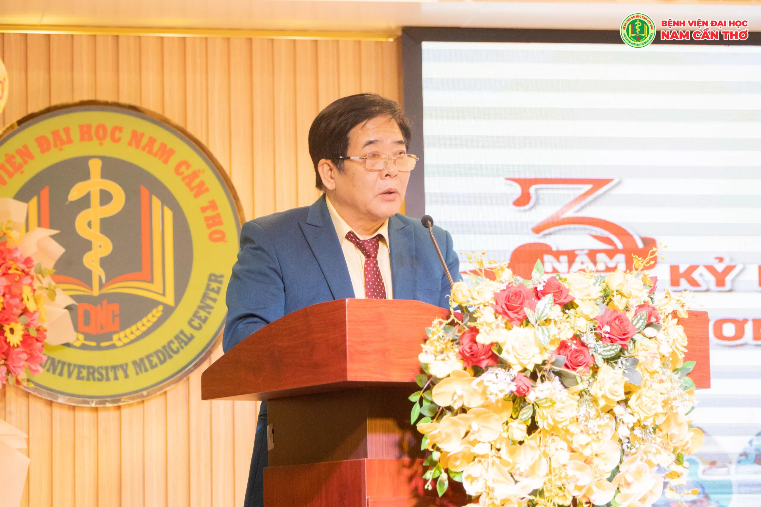 BỆNH VIỆN ĐẠI HỌC NAM CẦN THƠ TỔ CHỨC LỄ KỶ NIỆM 3 NĂM THÀNH LẬP, KHAI TRƯƠNG KHOA Y HỌC CỔ TRUYỀN VÀ PHỤC HỒI CHỨC NĂNG
