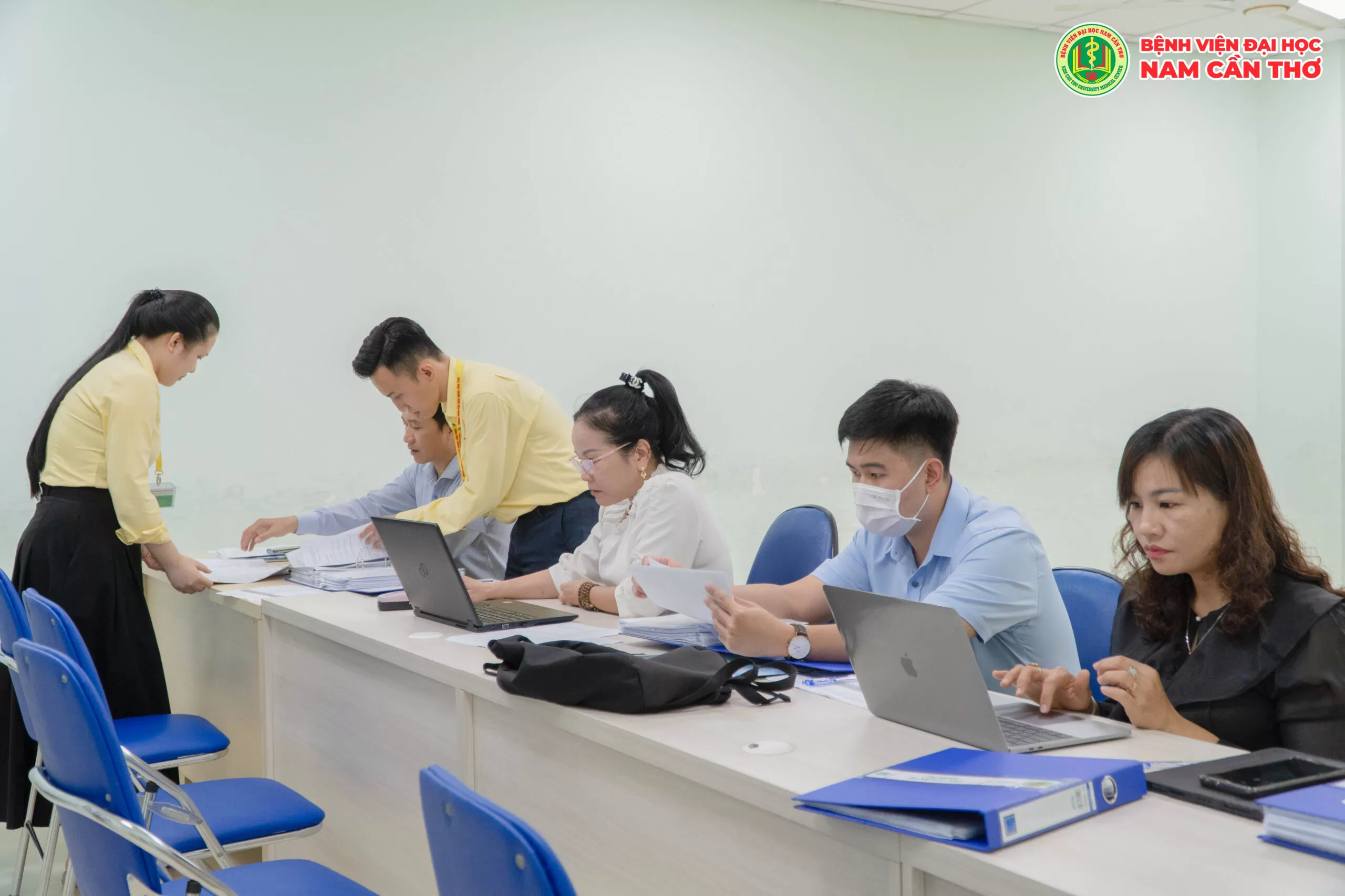 BỆNH VIỆN ĐẠI HỌC NAM CẦN THƠ ĐÓN TIẾP ĐOÀN KIỂM TRA ĐÁNH GIÁ CHẤT LƯỢNG, SỞ Y TẾ THÀNH PHỐ CẦN THƠ