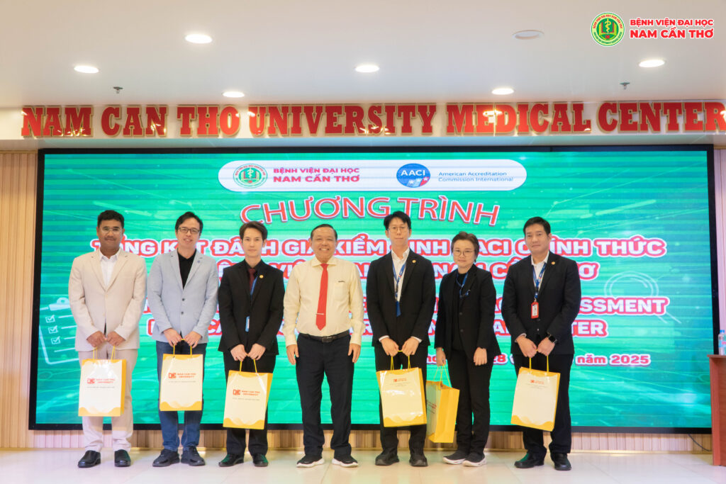 AACI tong ket 24 of 25